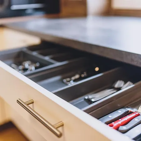 By We Rent 木屋 滨湖采尔